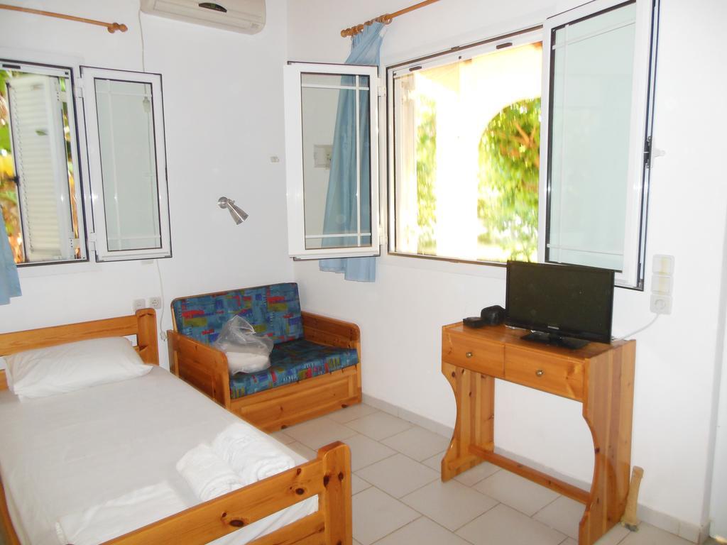 Helonata Apartments Arkoudi Ngoại thất bức ảnh